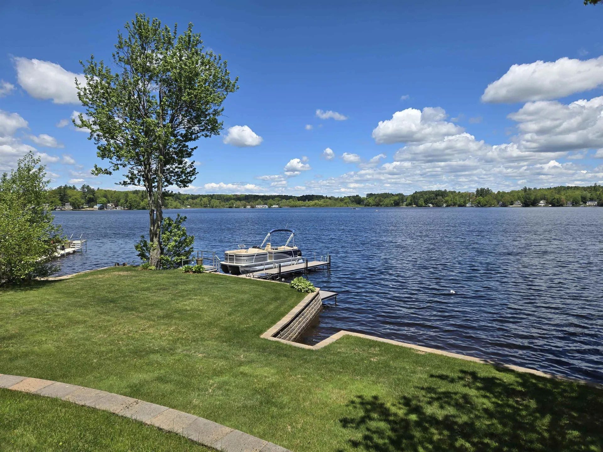 53 Baker Avenue Northwood NH 03261