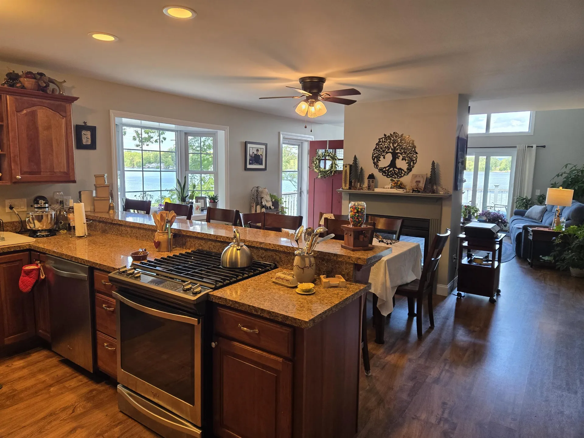 53 Baker Avenue Northwood NH 03261