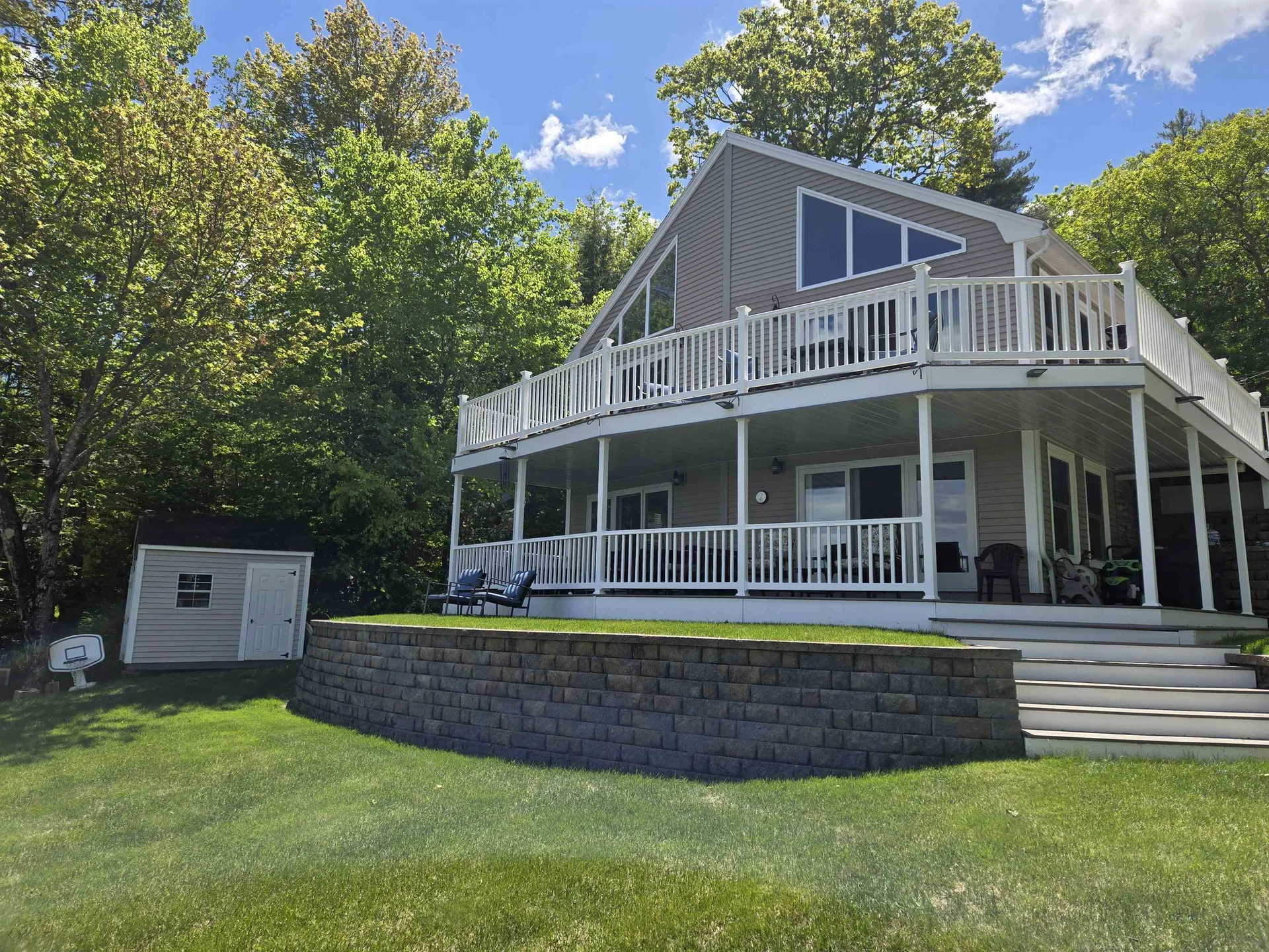 53 Baker Avenue Northwood NH 03261