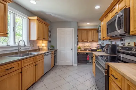 4 Palmer Avenue Plaistow NH 03865