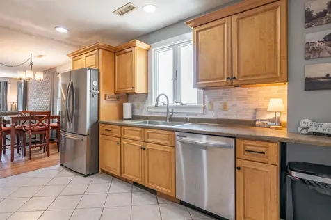 4 Palmer Avenue Plaistow NH 03865