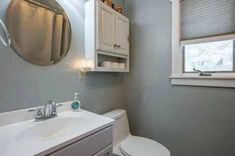4 Palmer Avenue Plaistow NH 03865