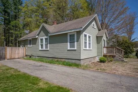 4 Palmer Avenue Plaistow NH 03865