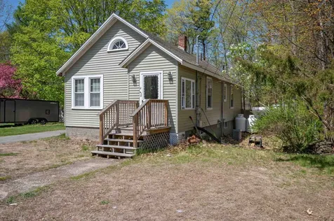4 Palmer Avenue Plaistow NH 03865
