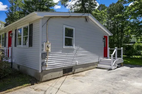 21 Hope Avenue Concord NH 03301