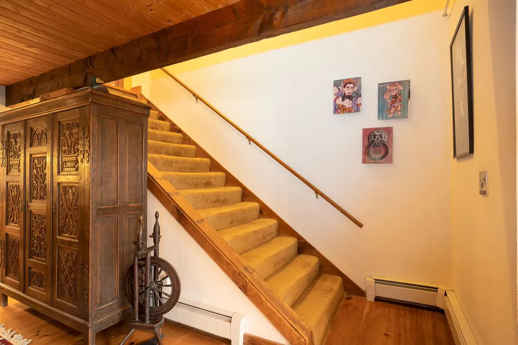 1247 Cole Pond Road Jamaica VT 05343
