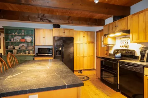 1247 Cole Pond Road Jamaica VT 05343