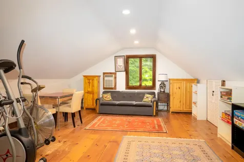 1247 Cole Pond Road Jamaica VT 05343