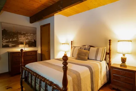 1247 Cole Pond Road Jamaica VT 05343