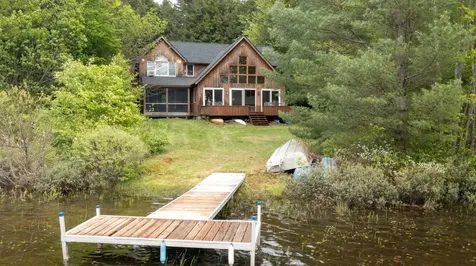 1247 Cole Pond Road Jamaica VT 05343