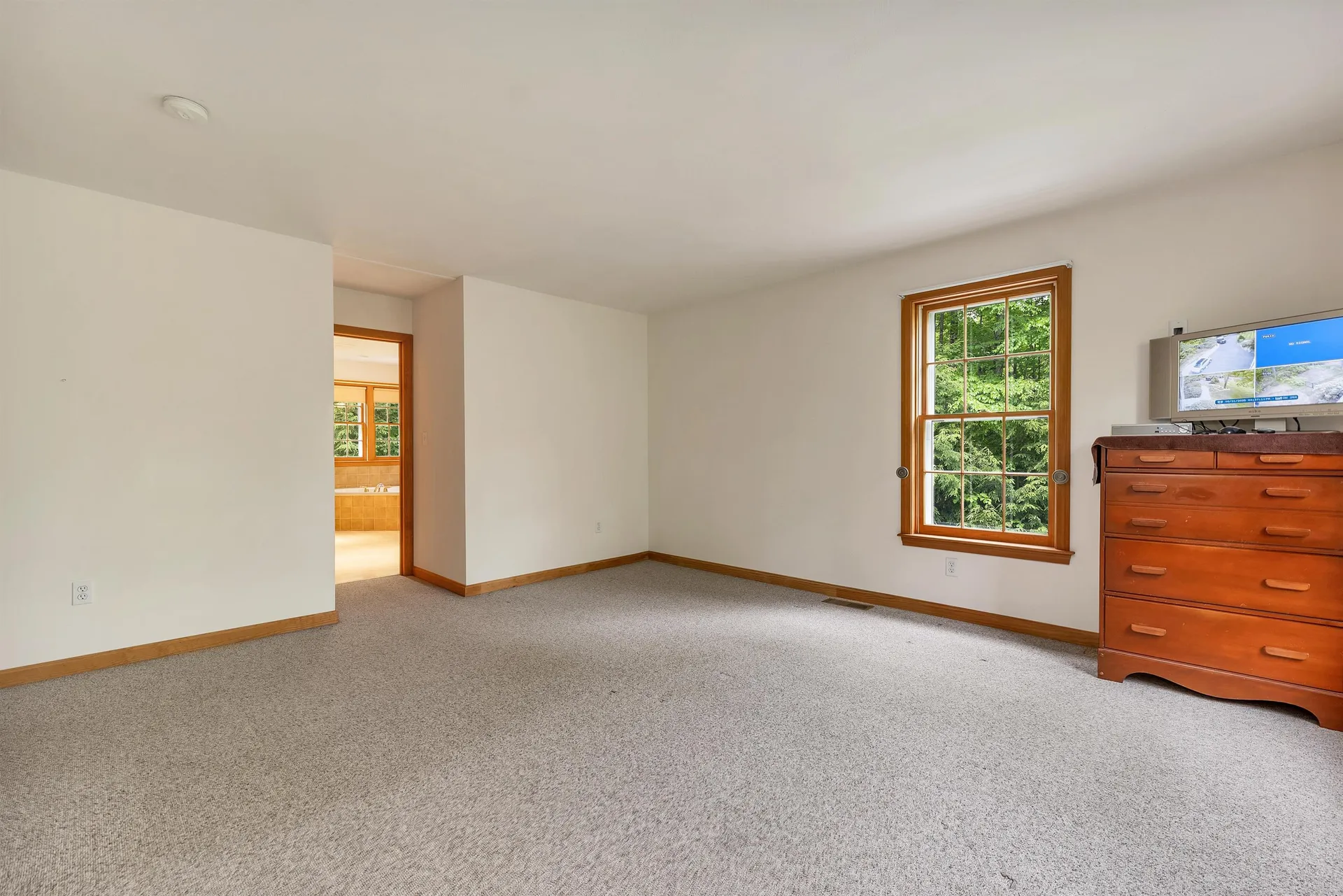 9 Wildwood Road Auburn NH 03032