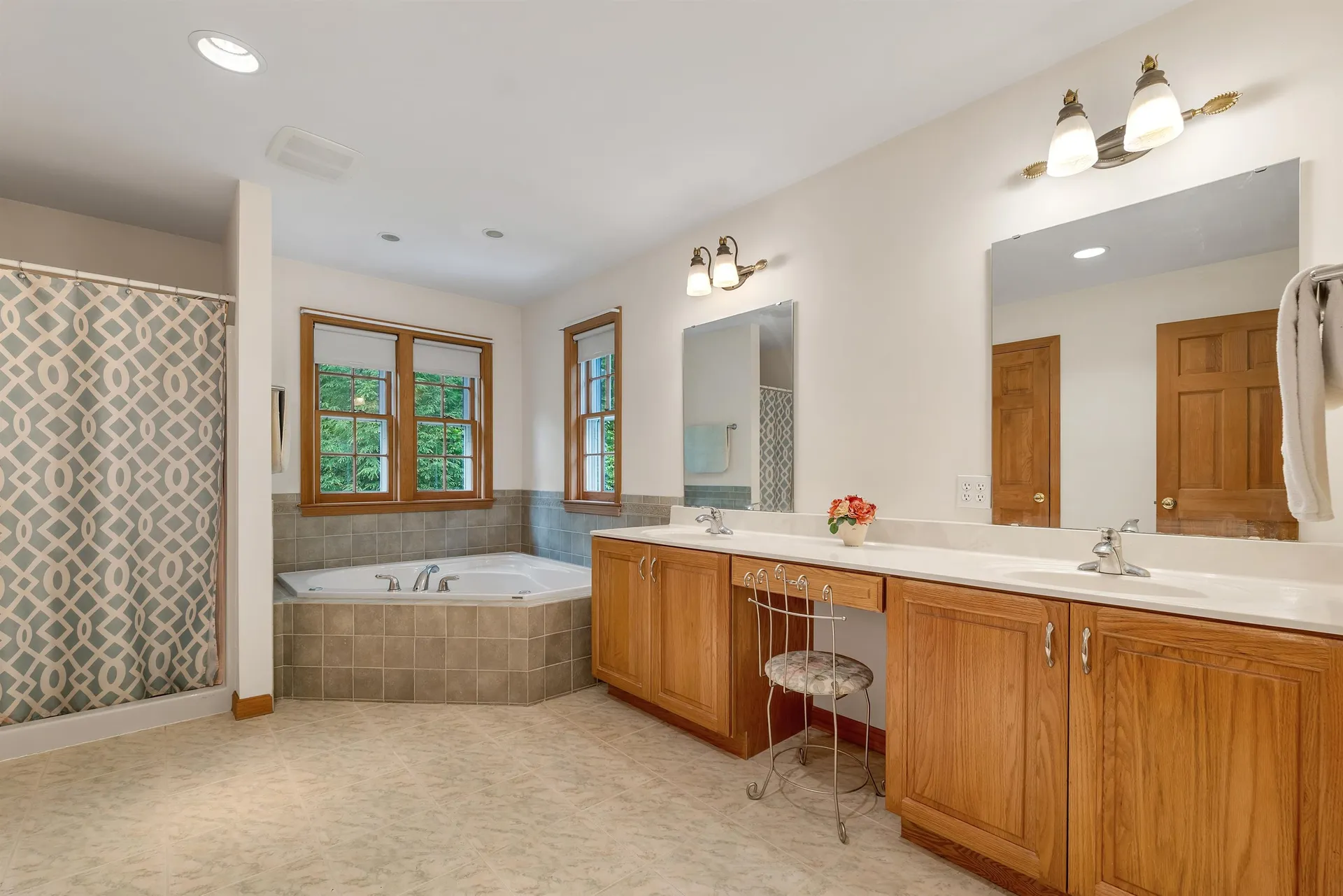 9 Wildwood Road Auburn NH 03032