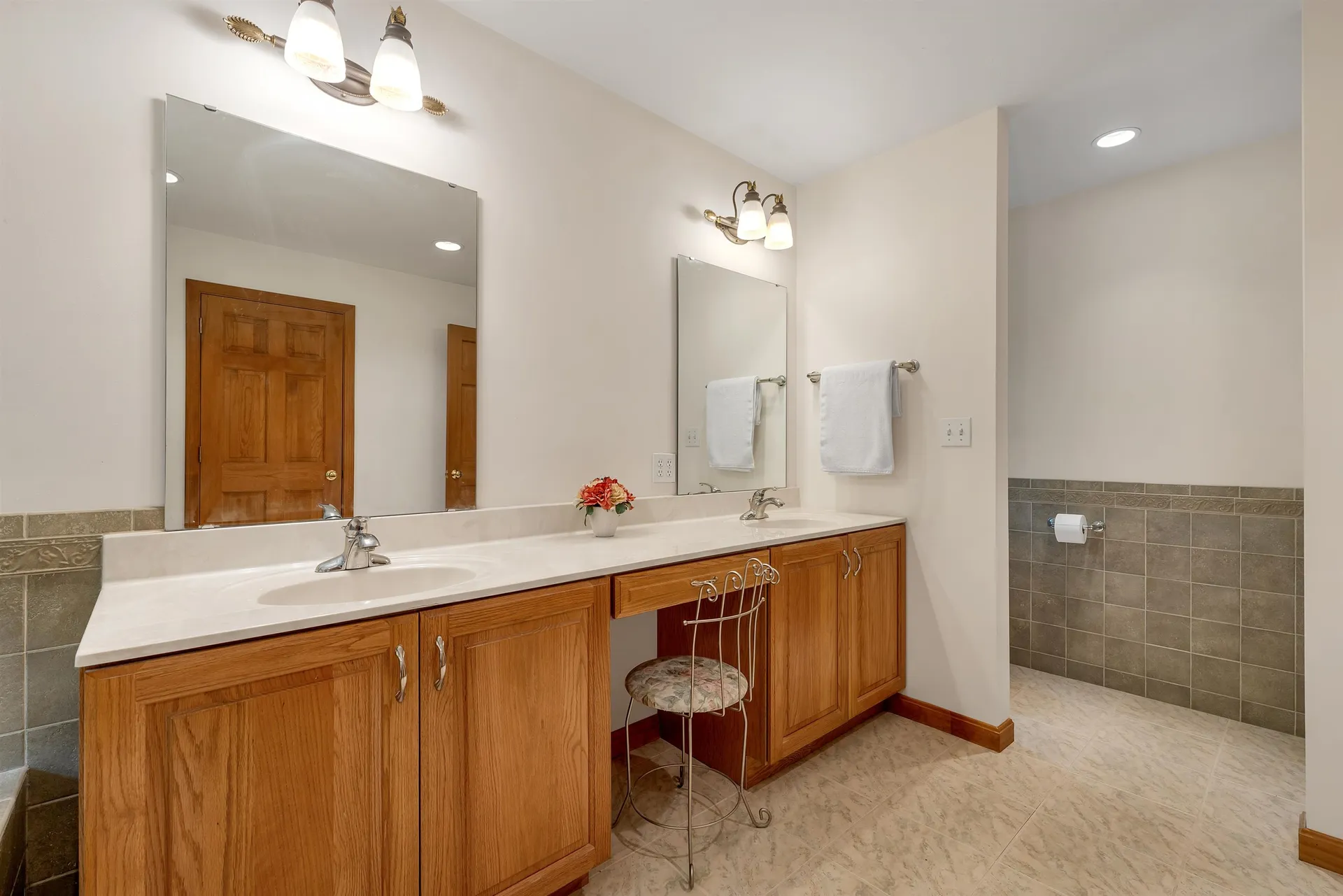 9 Wildwood Road Auburn NH 03032