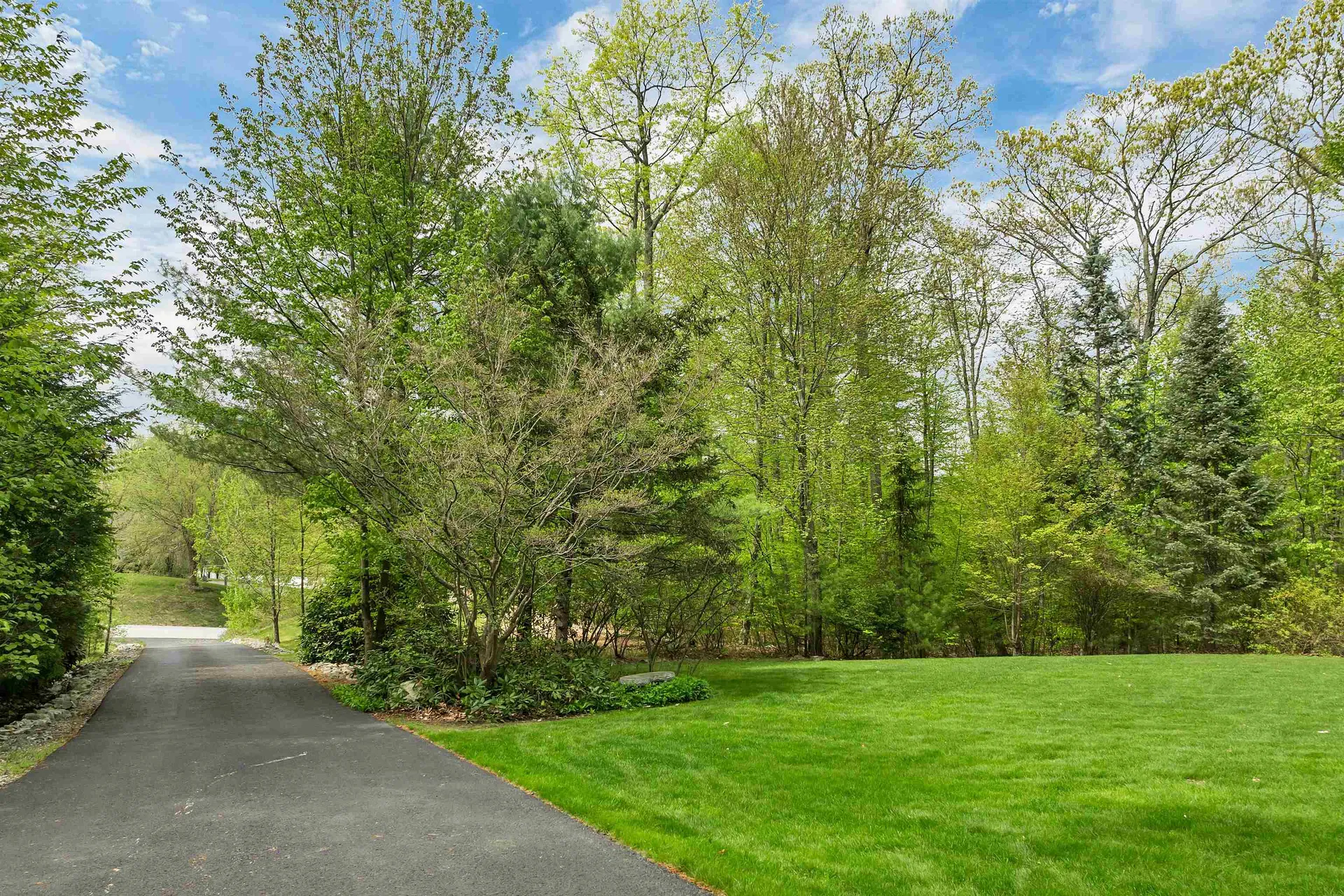 9 Wildwood Road Auburn NH 03032