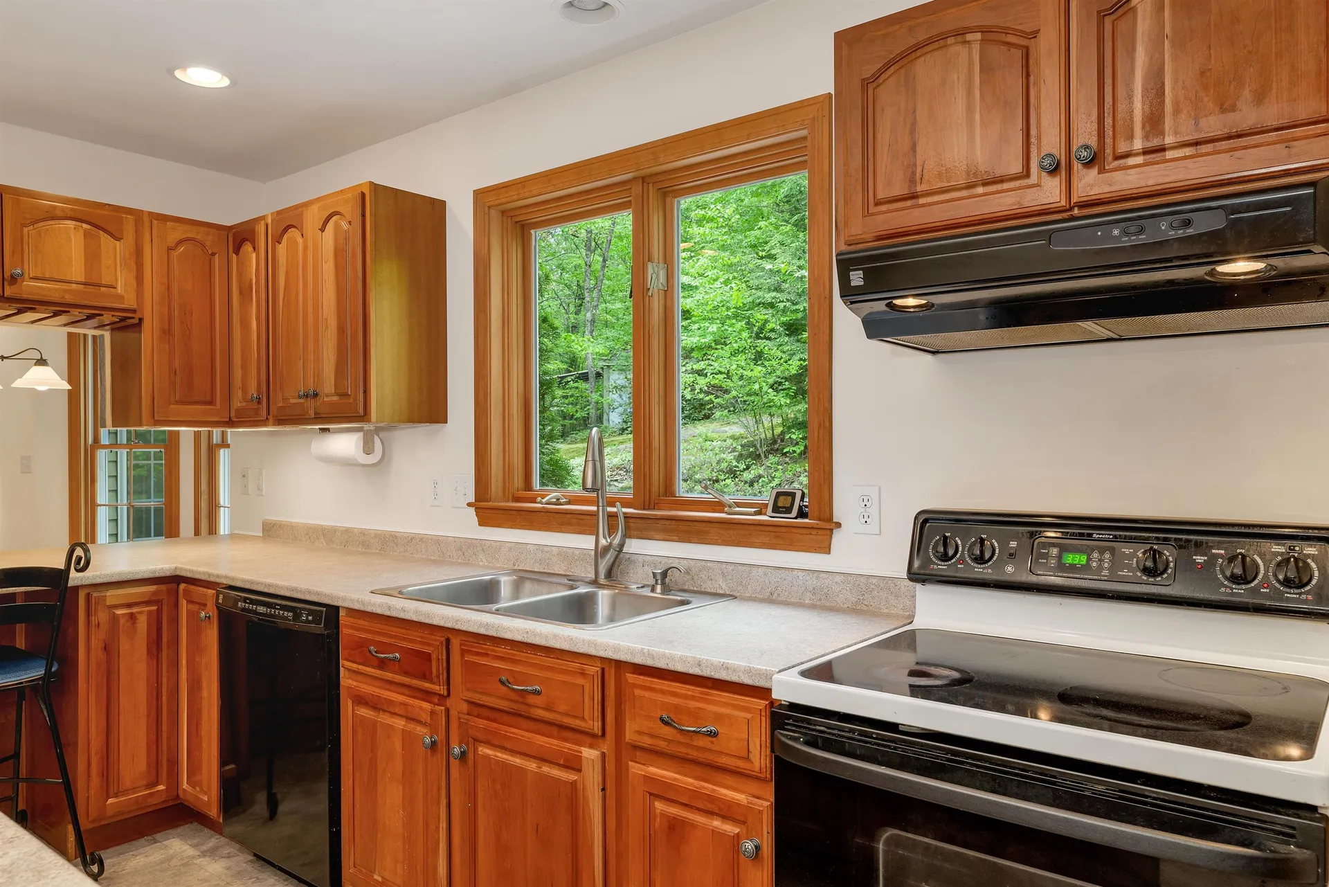 9 Wildwood Road Auburn NH 03032