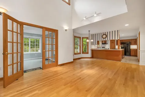 9 Wildwood Road Auburn NH 03032