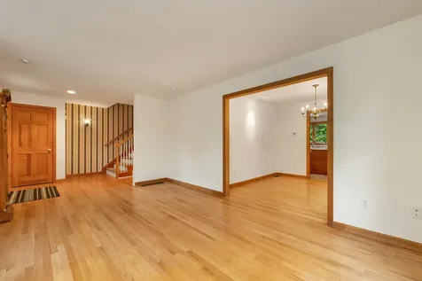 9 Wildwood Road Auburn NH 03032