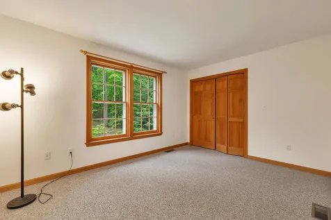 9 Wildwood Road Auburn NH 03032