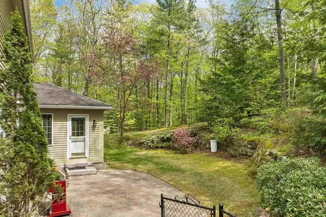 9 Wildwood Road Auburn NH 03032