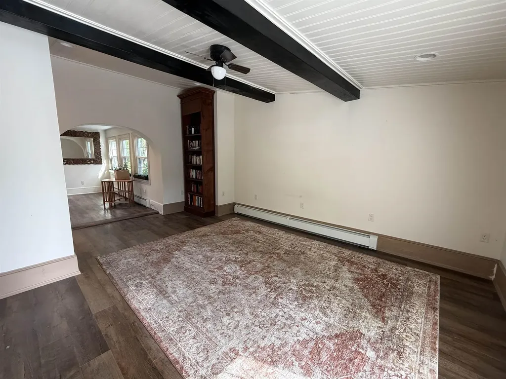 154b Main Street Kingston NH 03848