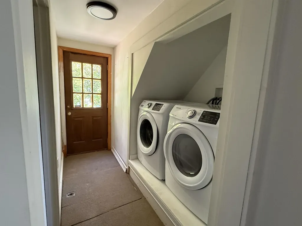 154b Main Street Kingston NH 03848