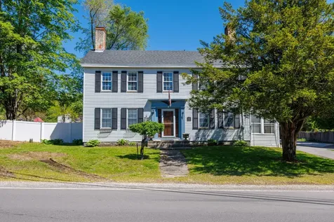 59 Middle Road Brentwood NH 03833