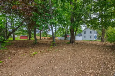 59 Middle Road Brentwood NH 03833