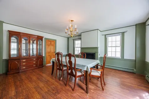 59 Middle Road Brentwood NH 03833
