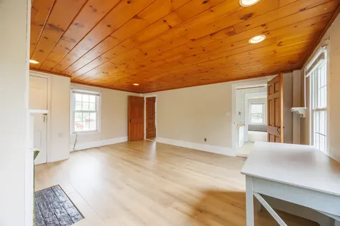 59 Middle Road Brentwood NH 03833