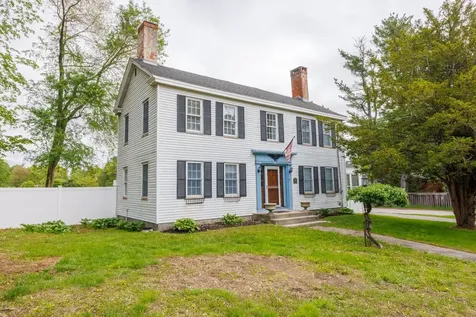59 Middle Road Brentwood NH 03833