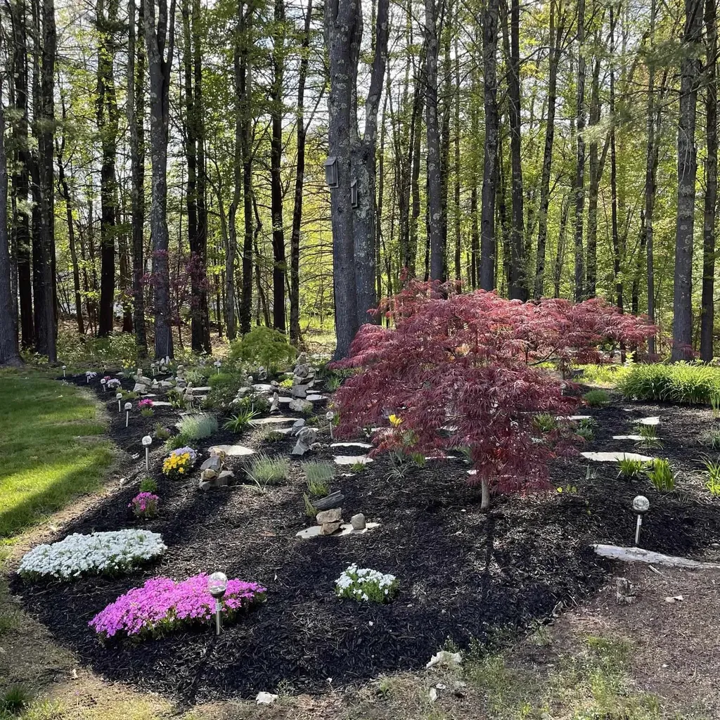 1 Yorkshire Lane Londonderry NH 03053