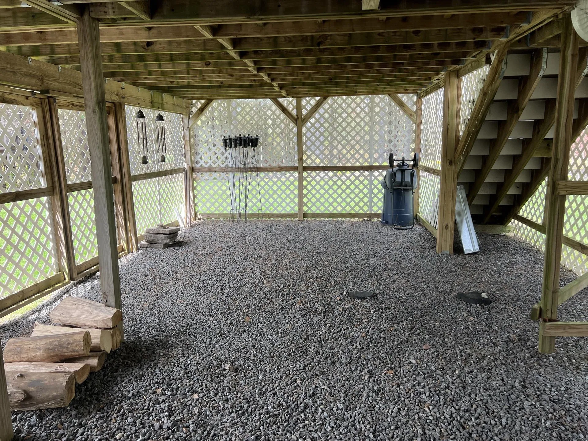 1 Yorkshire Lane Londonderry NH 03053