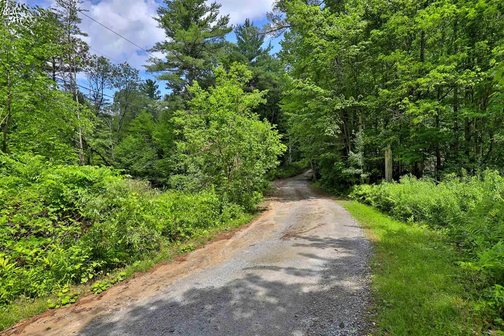 00 White Pine Hill Mendon VT 05701