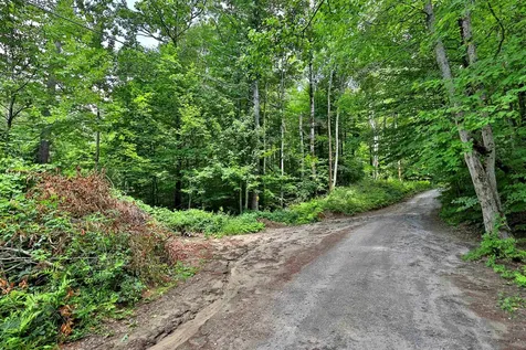 00 White Pine Hill Mendon VT 05701