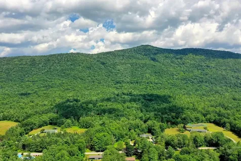 00 White Pine Hill Mendon VT 05701