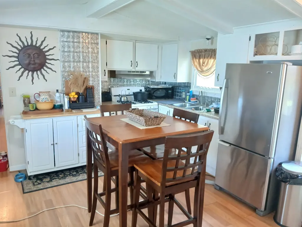 21 Daniels Drive Enfield NH 03748