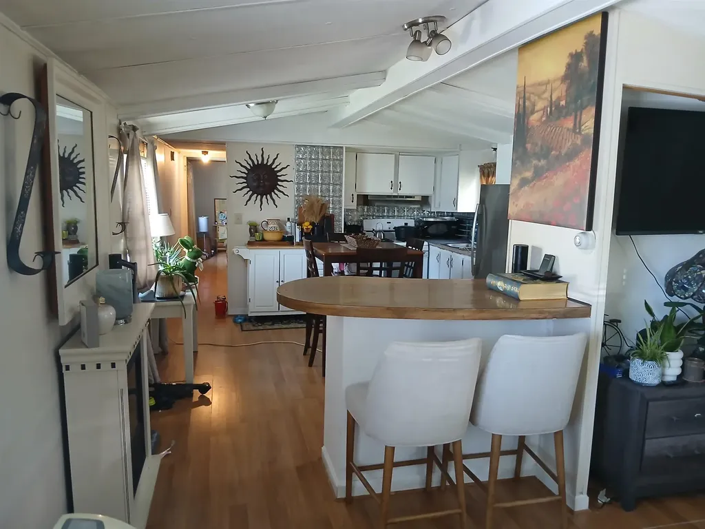 21 Daniels Drive Enfield NH 03748