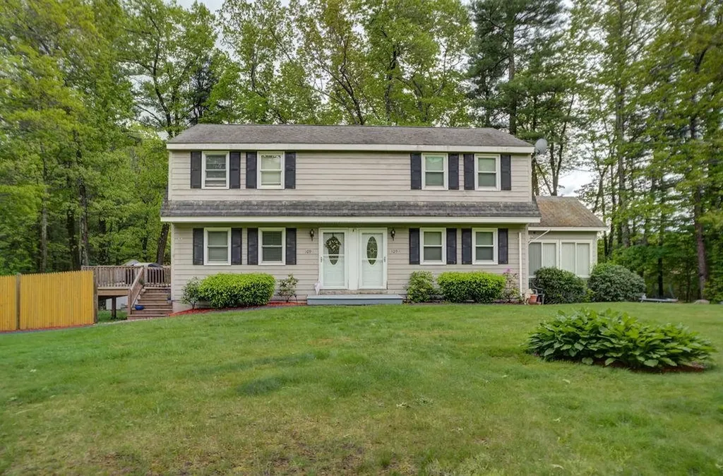 109 Kimball Hill Road Hudson NH 03051