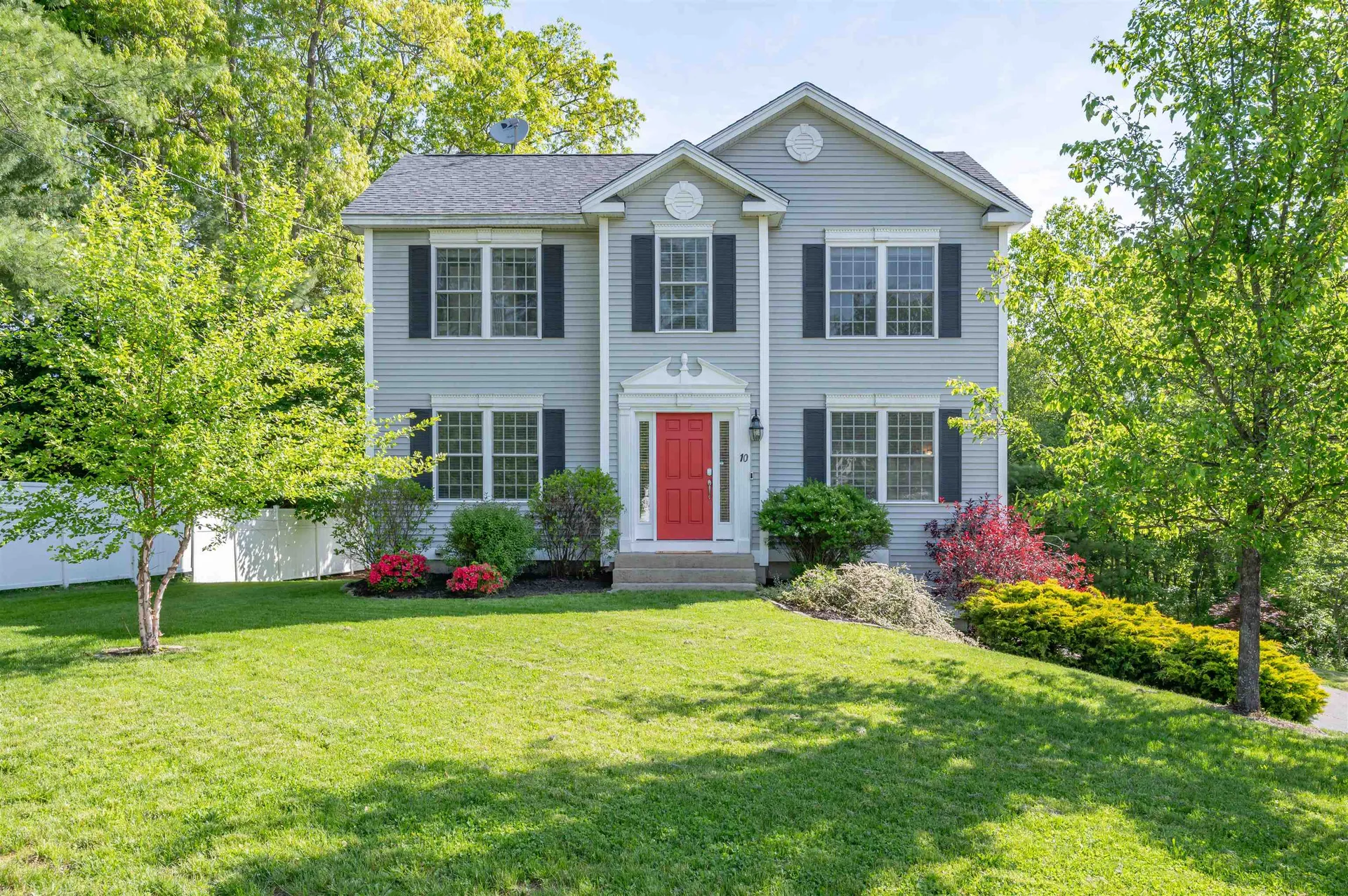 10 Valley Street Derry NH 03038