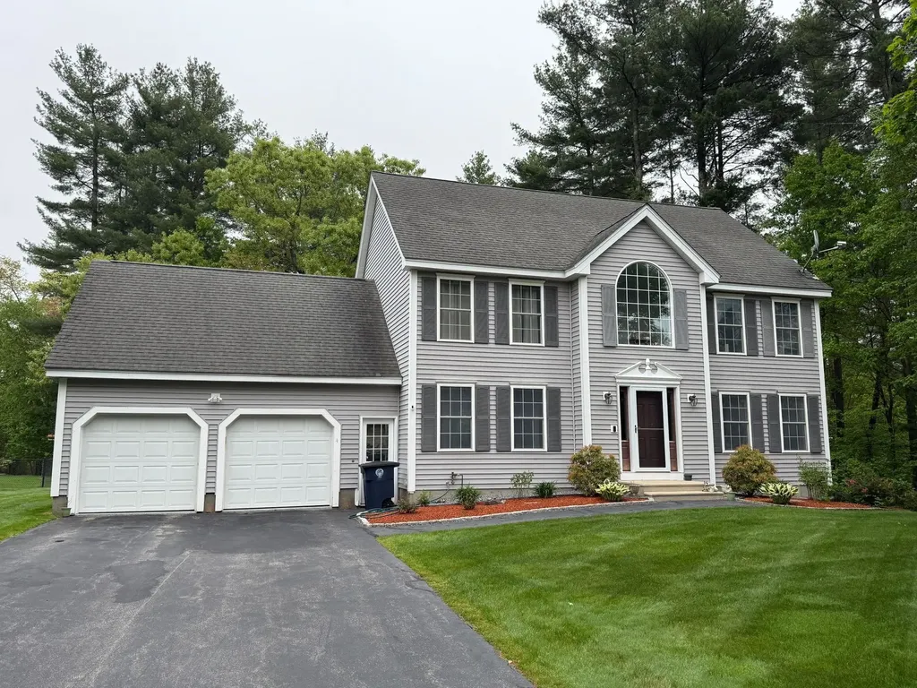 4 Sunblaze Drive Nashua NH 03062