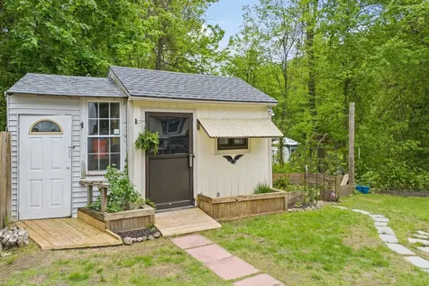 46 Chatel Road Goffstown NH 03045