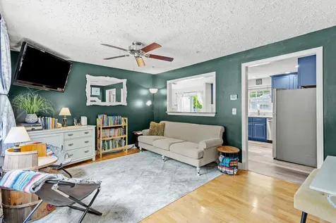 46 Chatel Road Goffstown NH 03045