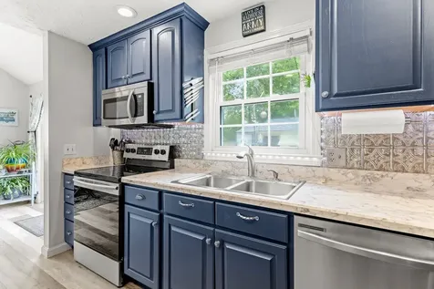 46 Chatel Road Goffstown NH 03045