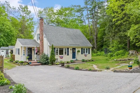 46 Chatel Road Goffstown NH 03045