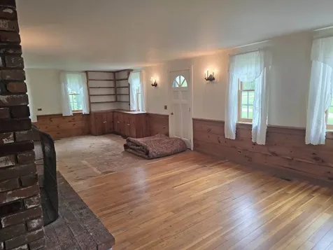 3458 Vt Route 30 Jamaica VT 05343