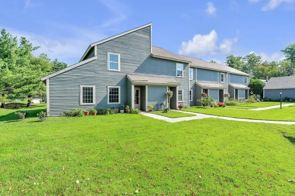 9 Conifer Court Burlington VT 05401