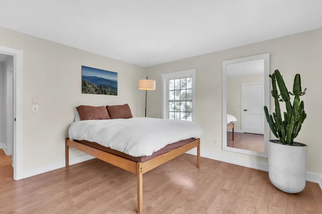 9 Conifer Court Burlington VT 05401