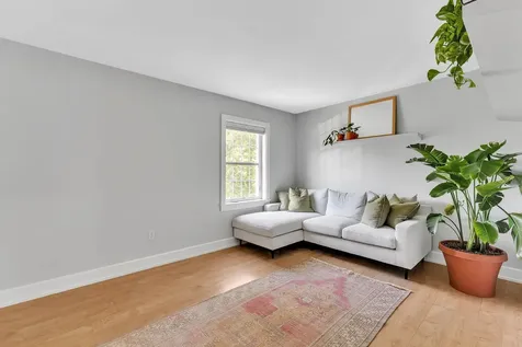 9 Conifer Court Burlington VT 05401