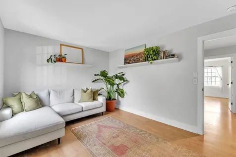 9 Conifer Court Burlington VT 05401