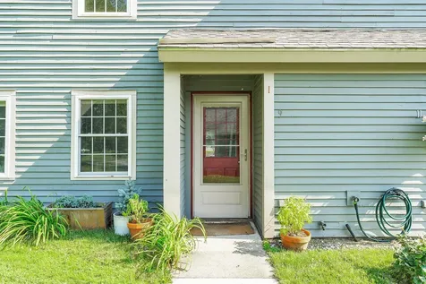 9 Conifer Court Burlington VT 05401